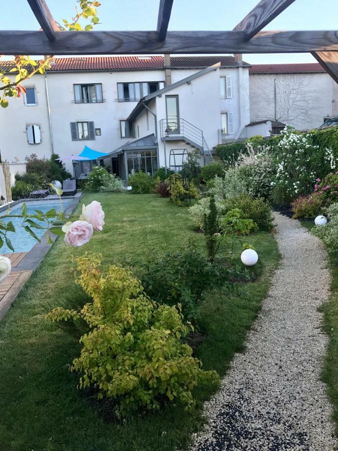 De La Chambre Au Jardin Hotel Belleville-en-Beaujolais Luaran gambar